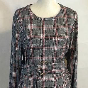 Eye Candy Woman L/S Blouse w/Belt Size 3X G15